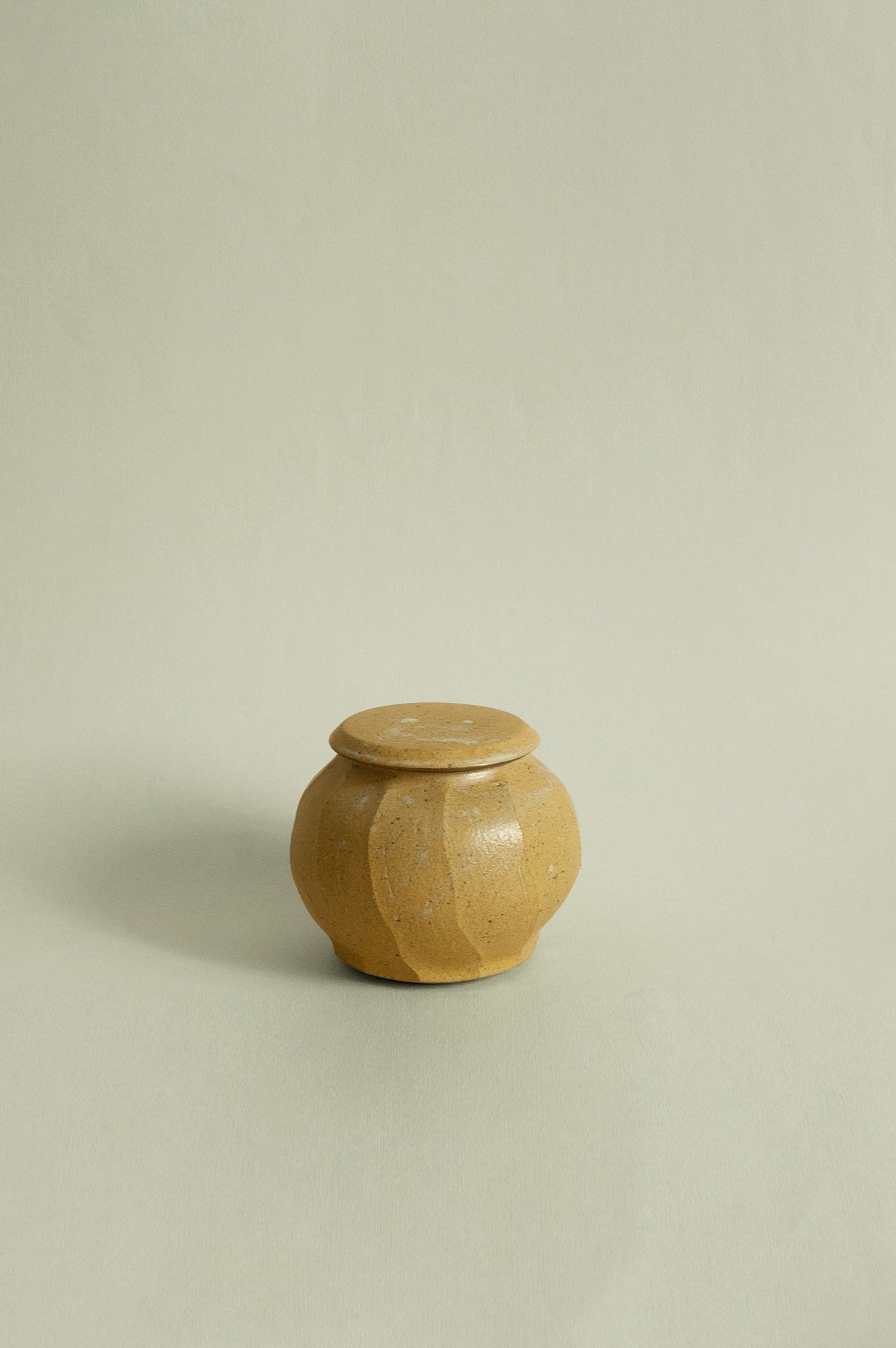 twist jar