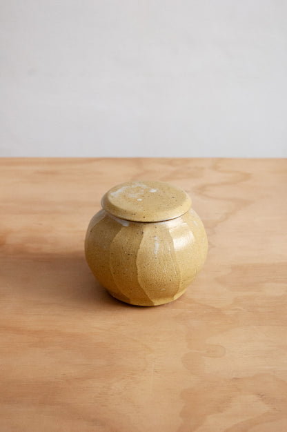 twist jar